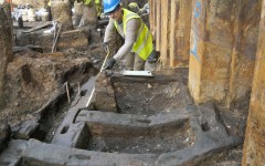 Деревянное основание здания. Фото с сайта museumoflondonarchaeology.org.uk