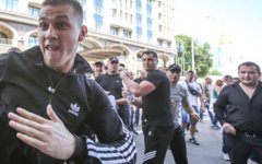 Провокаторы на акции оппозиции в Киеве. Фото Владислава Соделя из Facebook 