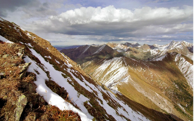 Фото с сайта <a href="http://www.osobennov.ru/photo/yuzhnaya-sibir-gory-sayany/"