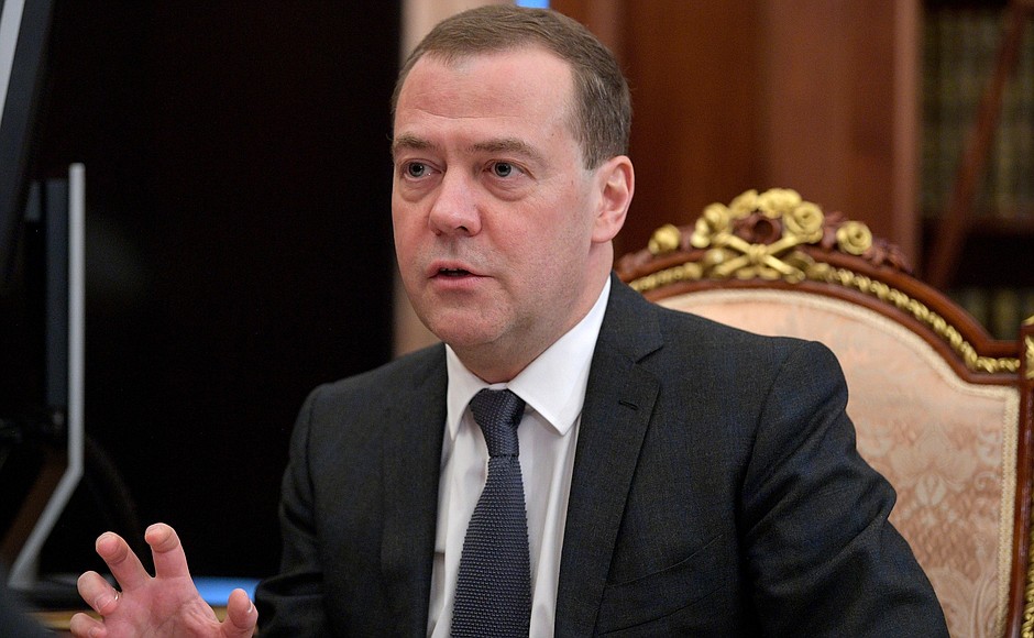 Медвежья хватка за «четырехдневку»