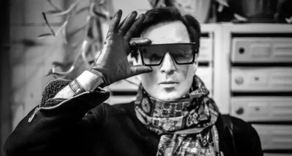 Лидер «Оберманекена» продолжил космические замыслы Дэвида Боуи