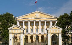Смольный институт. Фото с сайта wikipedia.org