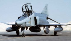 RF-4E. Фото с сайта dogswar.ru