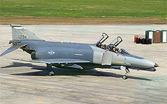 F-4Е «Фантом». Фото с сайта megabook.ru