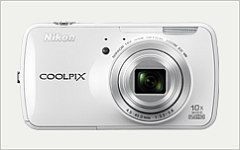 Nikon Coolpix S800c. Фото с сайта nikon.com