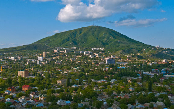 Вид на Пятигорск. Фото с сайта wikimedia.org