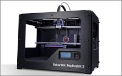 MakerBot Replicator 2 Desktop 3D Printer. Фото с сайта amazon.com