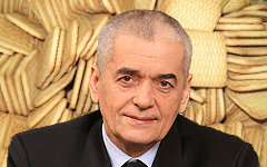 Геннадий Онищенко. Коллаж © KM.RU