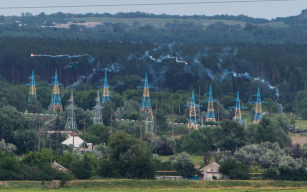 Обстрел с вертолетов ВВС Украины под Славянском © РИА Новости, Андрей Стенин