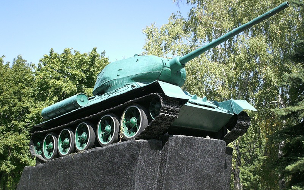 Памятник в городе Дружковка. Фото Artemka с сайта wikimedia.org