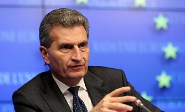 Гюнтер Эттингер. Фото с сайта tribuna.md
