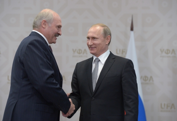Александр Лукашенко и Владимир Путин © РИА Новости, Сергей Гунеев