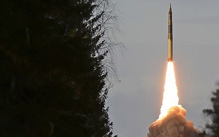 Пуск баллистической ракеты